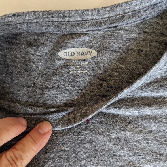 EUC Old Navy Gray T-shirt with Tiny Gnomes-M - Picture 4 of 4